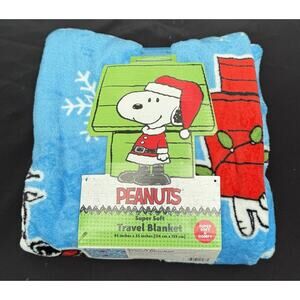 Peanuts Snoopy Woodstock Blue Let it Snow Super Soft Travel Blanket 45in x 55in